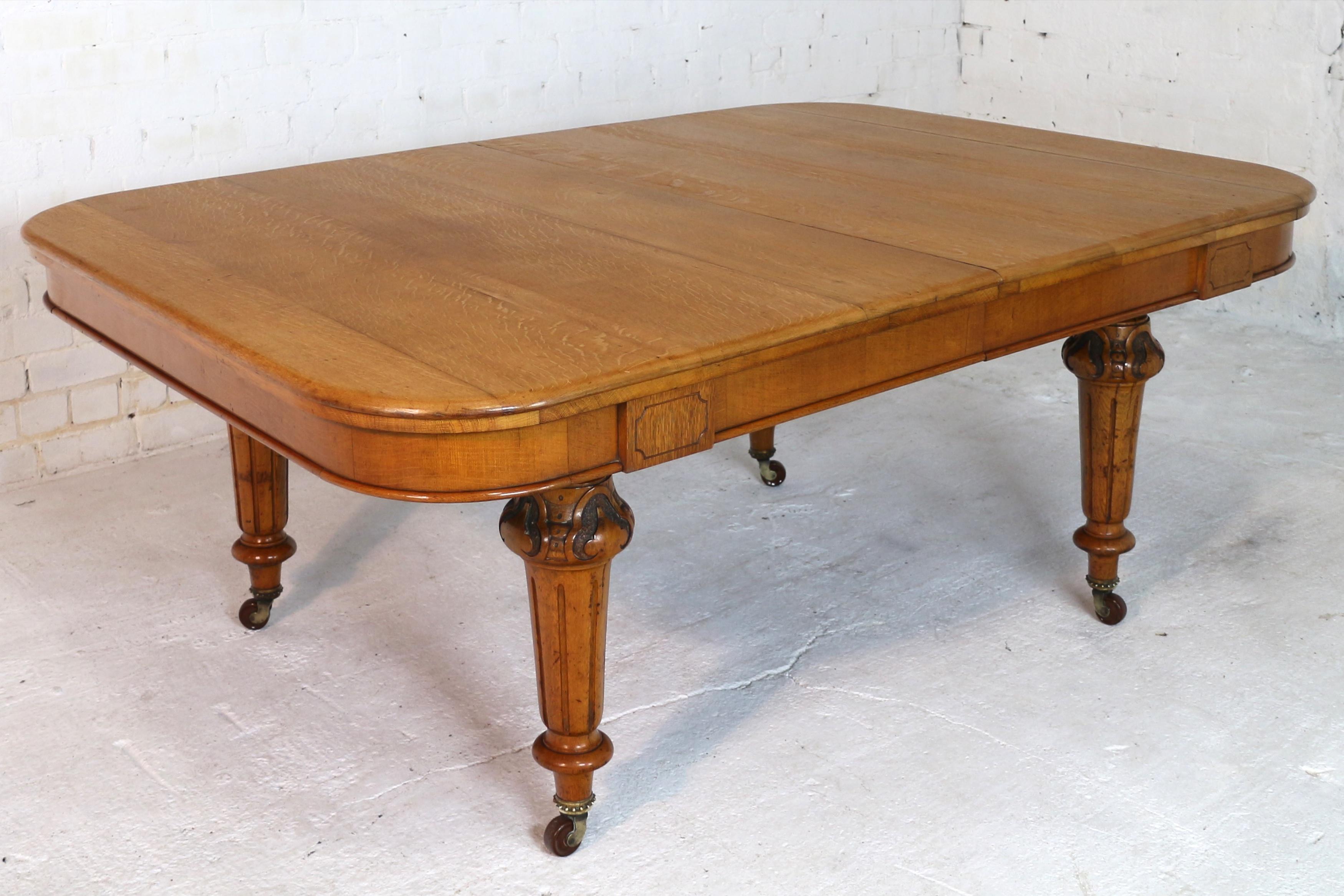 Antique English Victorian Golden Oak Extending Dining Table and Two Leaves 9