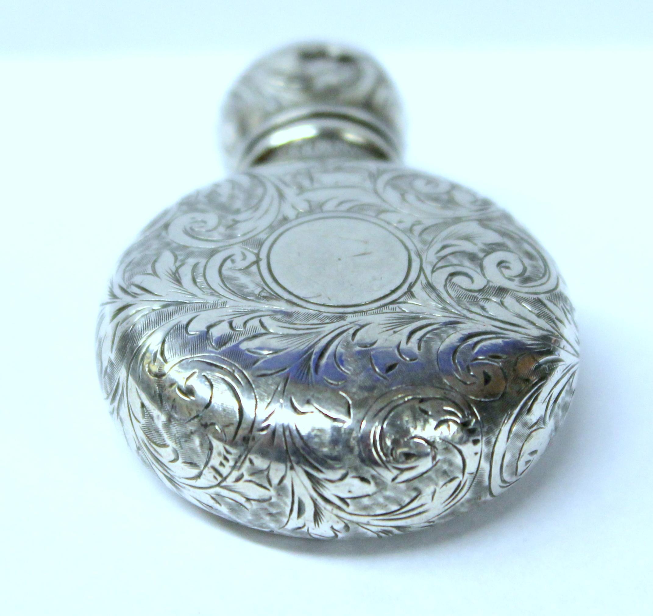 Antique English Victorian Hallmarked Sterling Silver Scent/Perfume Bottle 2