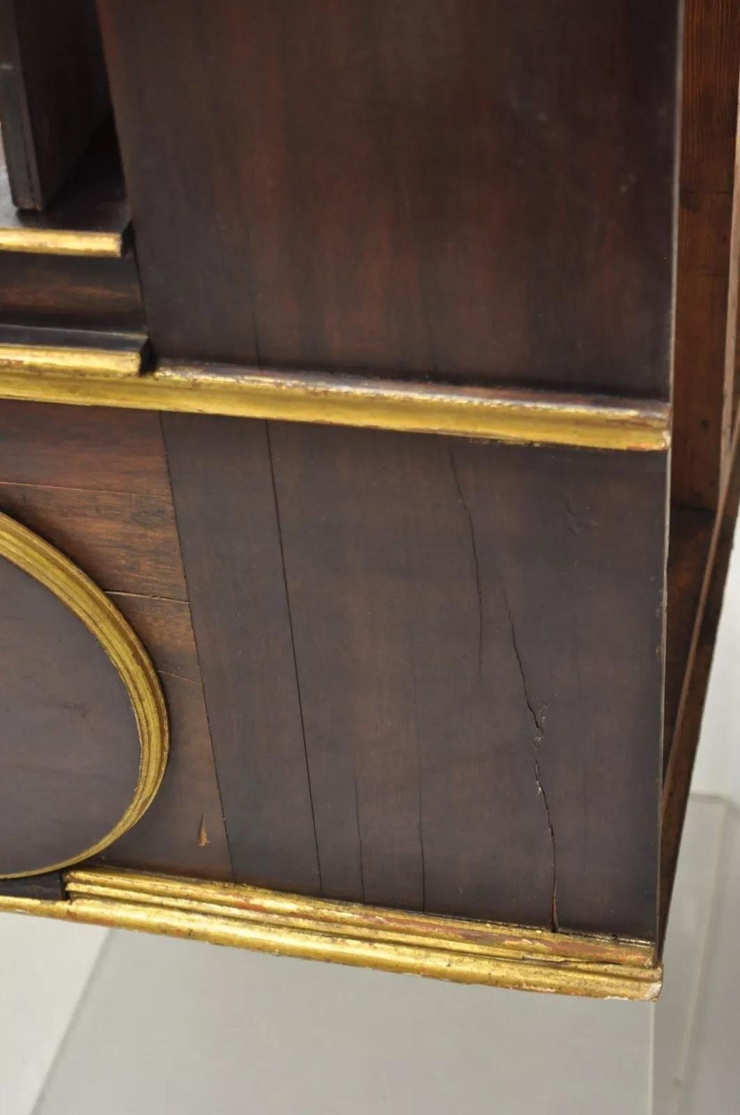 Antique English Victorian Hand Crank Mahogany Case Portable Upright Barrel Piano en vente 4