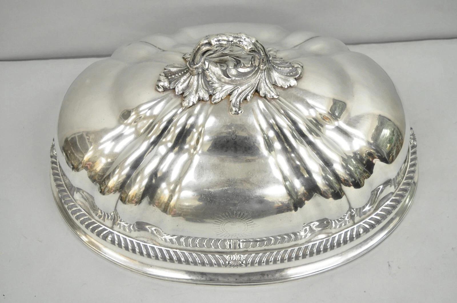 Antike englische viktorianische große versilbert Scalloped Fleisch servieren Kuppel Abdeckung (Regency) im Angebot