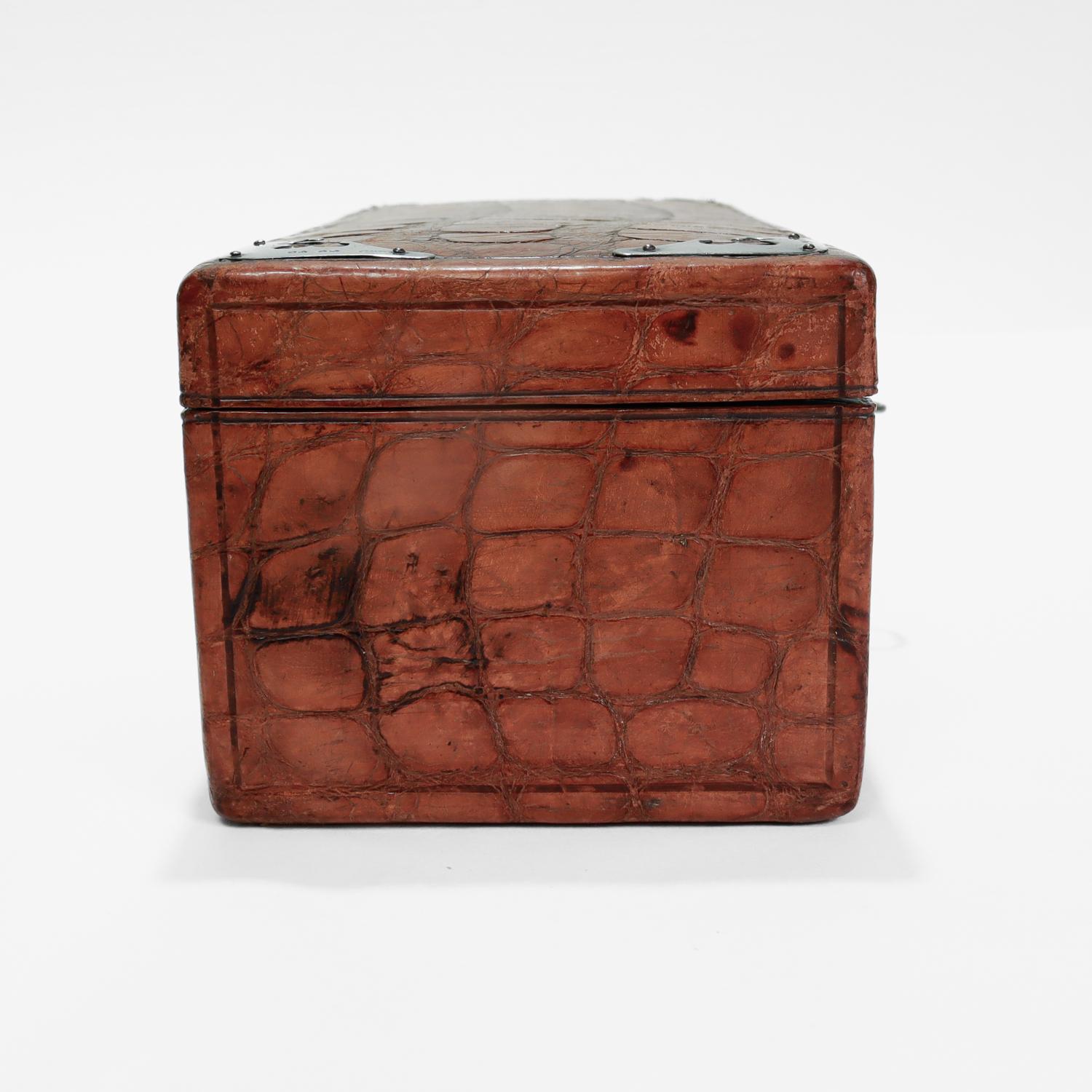 Antigua caja de mesa inglesa victoriana de cuero y plata de ley Plata esterlina en venta