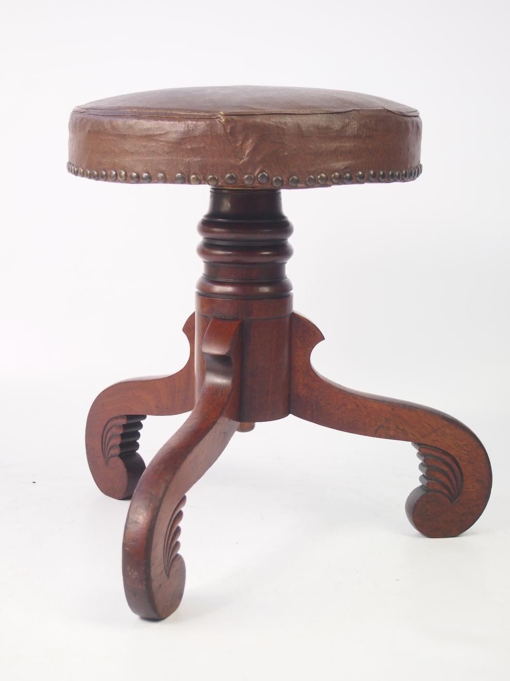 Turned Antique English Victorian Mahogany Rise and Fall Piano Stool Regency Music Chair For Sale
