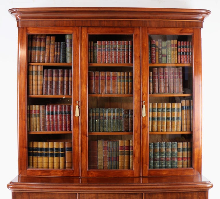 Antique English Victorian Mahogany ThreeDoor Bookcase at 1stDibs victorian mahogany bookcase