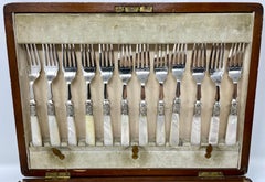 Antique English Victorian Mother of Pearl 24 Piece Fish Set in Case, Circa 1880