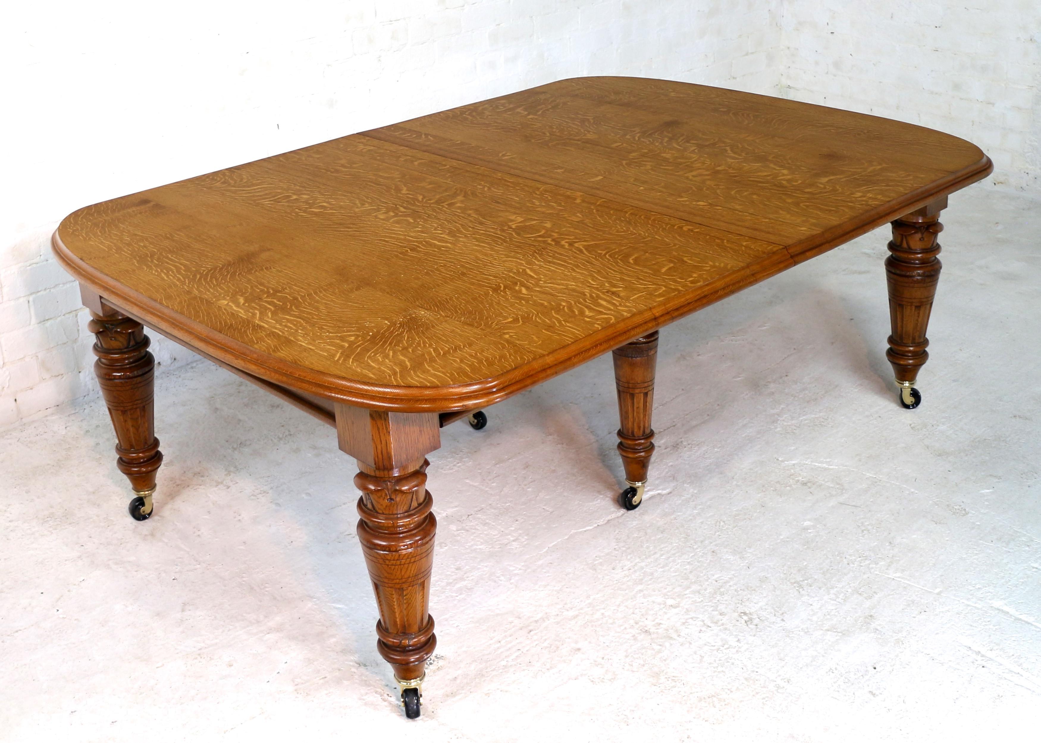 Antique English Victorian Oak Extending 20 Seat Dining Table & 8 Leaves 6