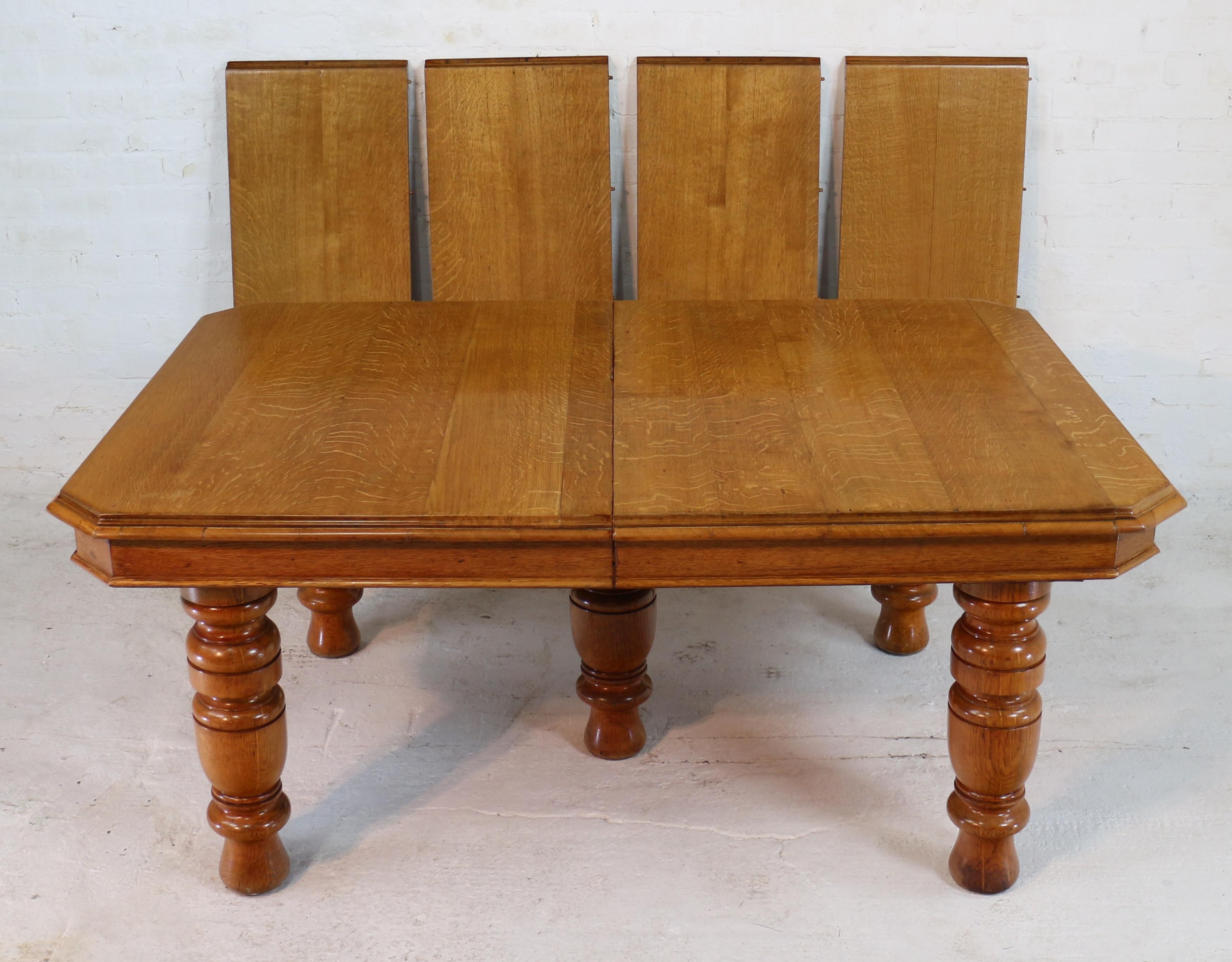 Antique English Victorian Oak Extending Dining Table & 4 Leaves, 12ft/Seats 14 For Sale 7