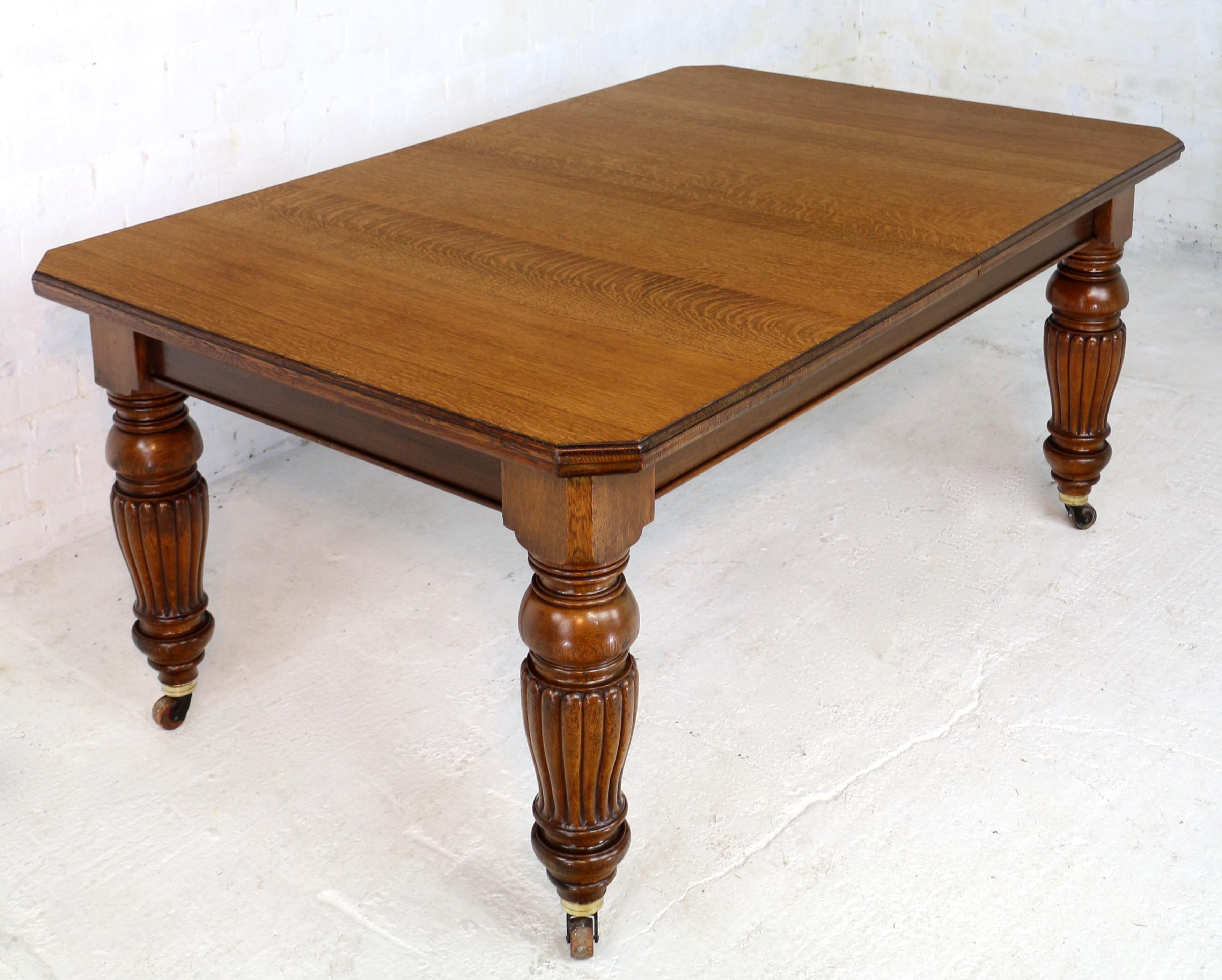 Antique English Victorian Oak Extending Dining Table and 4 Leaves by Selbat 6