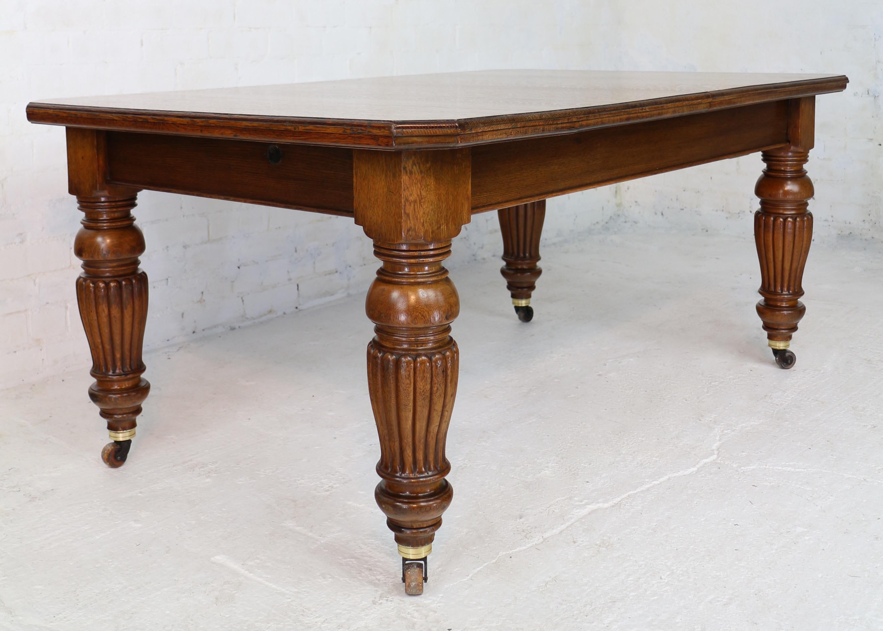 Antique English Victorian Oak Extending Dining Table and 4 Leaves by Selbat 9