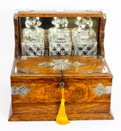 English Victorian Oak Three Crystal Decanter Tantalus Dry Bar, 19th Century