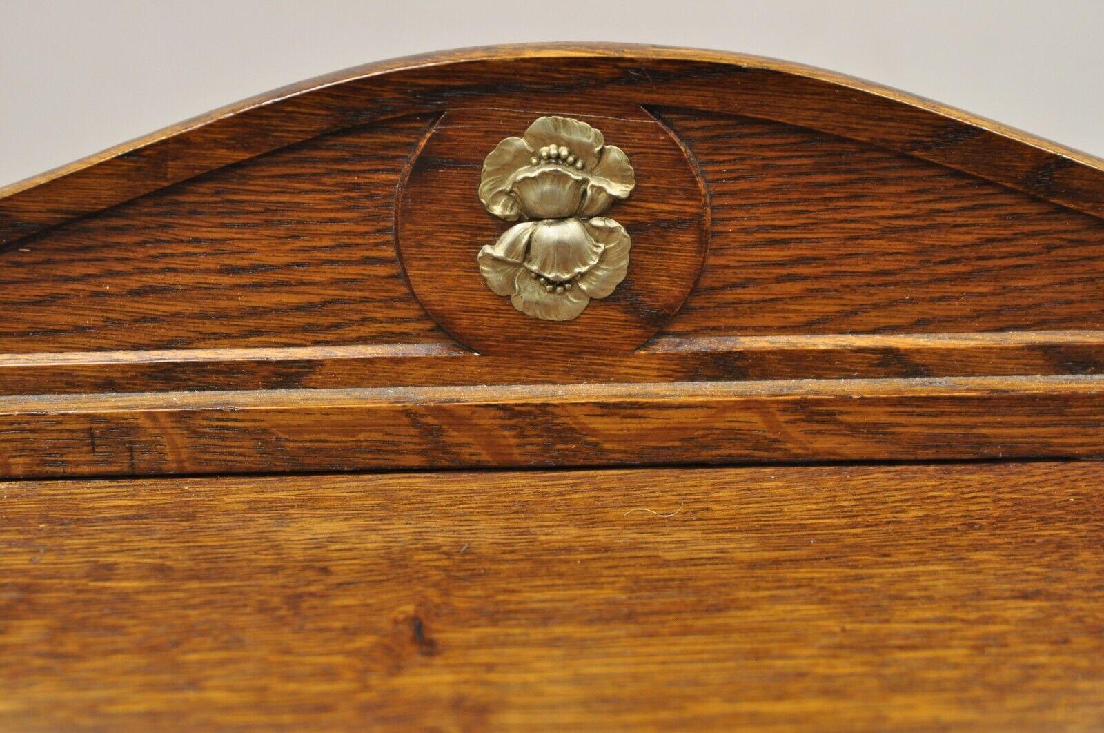 Antique English Victorian Oak Wood Desktop Portable Lap Desk Letter Holder In Good Condition For Sale In Philadelphia, PA