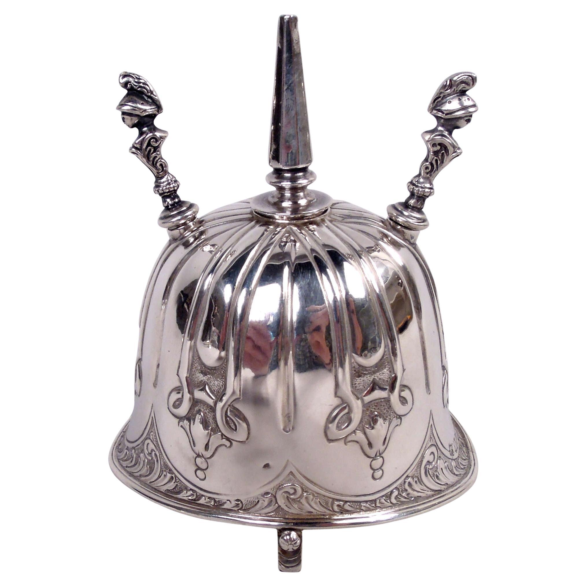Antico accendino inglese vittoriano Ode-to-Empire Pith Helmet, 1900 in vendita
