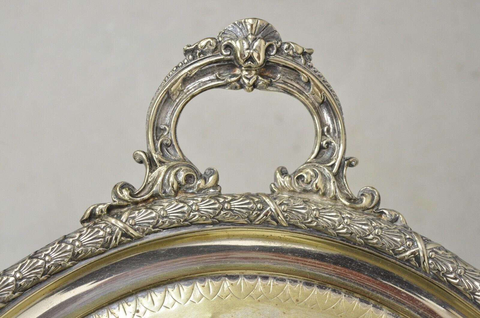Bandeja ovalada victoriana inglesa antigua con dos asas y bandeja plateada en venta 4