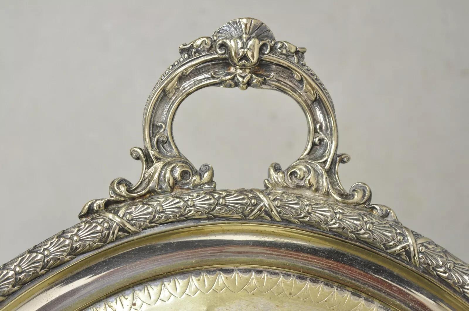 Bandeja ovalada victoriana inglesa antigua con dos asas y bandeja plateada en venta 4