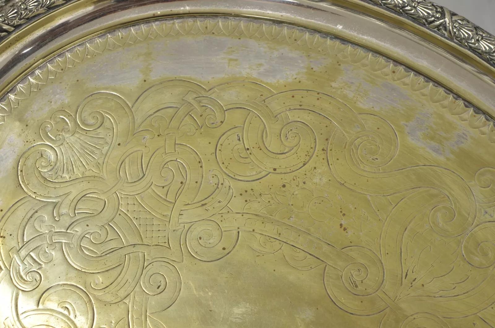Bandeja ovalada victoriana inglesa antigua con dos asas y bandeja plateada Chapado en plata en venta