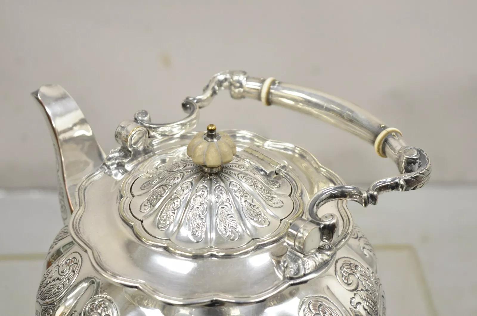 Antico Vittoriano Inglese PS Co. Teiera ribaltabile placcata in argento con base riscaldante in vendita 4