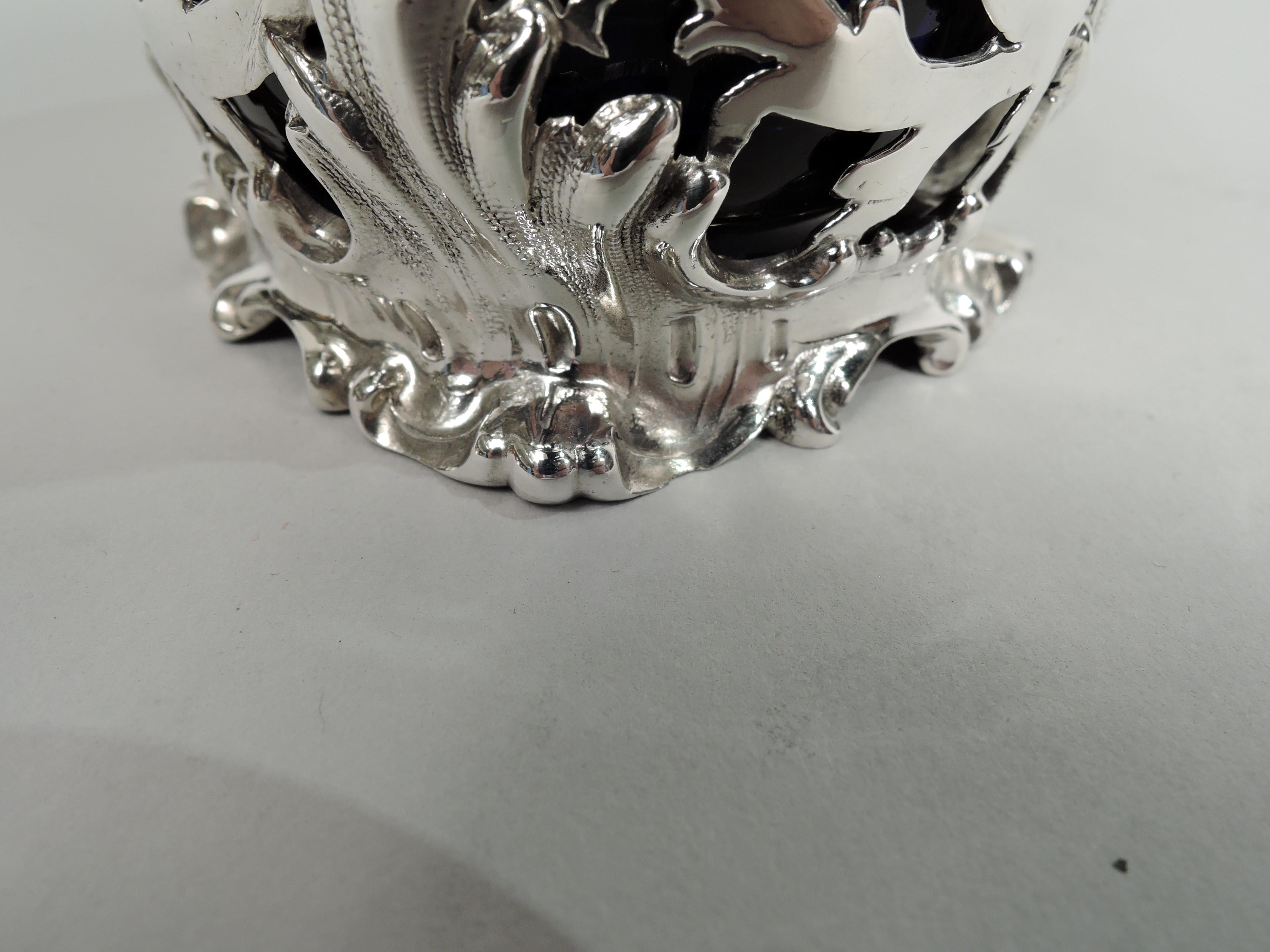 Milieu du XIXe siècle Ancien pot à moutarde anglais victorien rococo en argent sterling  en vente