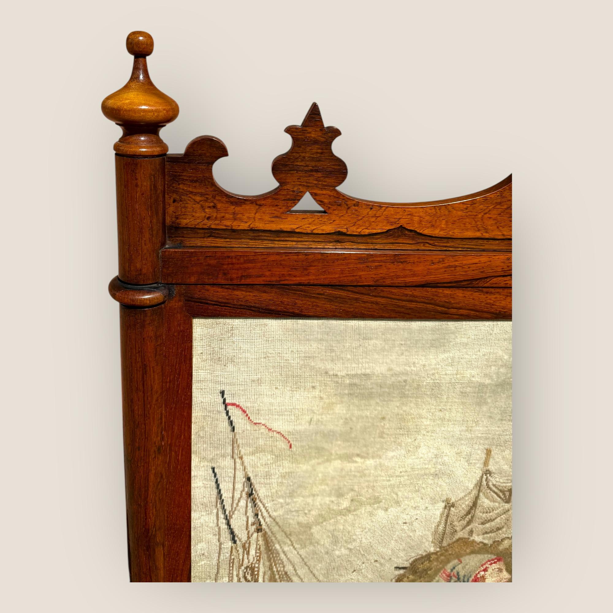 Antico parafuoco vittoriano inglese in legno di palissandro e agugliato in vendita 2