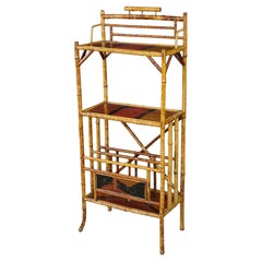 Libreria vittoriana inglese d'epoca in bambù bruciato, modello "Etagere" di Canterbury, "Whatnot"