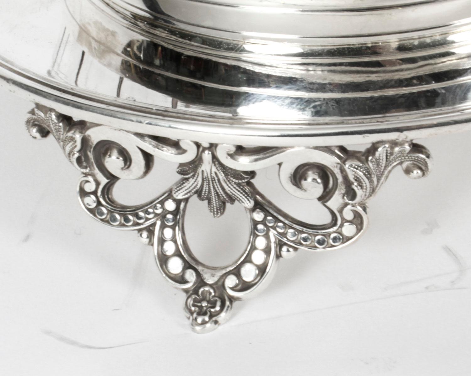 Antique English Victorian Silver Plated Biscuit Barrel, 19th Century 7