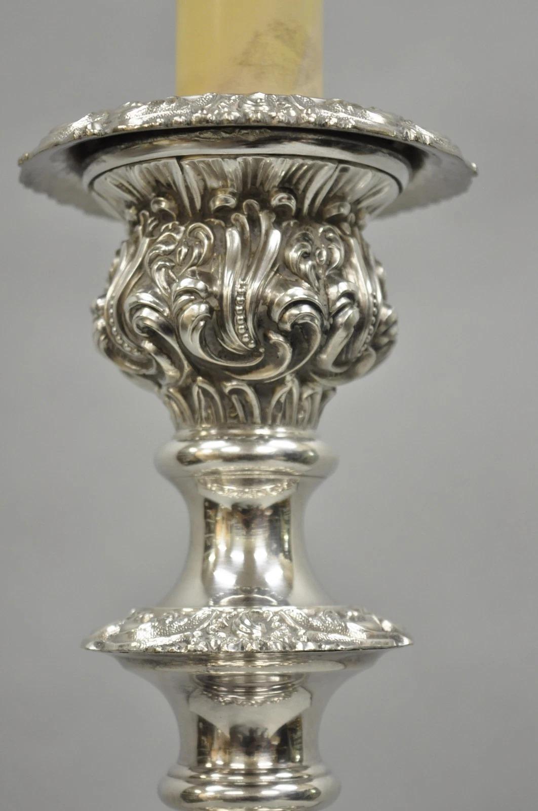 Inconnu Antique English Victorian Scroll Repousse Silver Plated Candlestick Table Lamp en vente