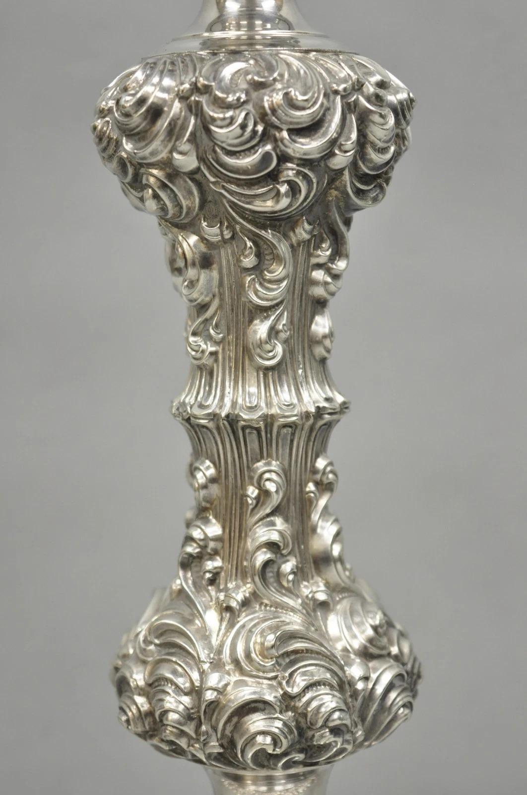 Antique English Victorian Scroll Repousse Silver Plated Candlestick Table Lamp Bon état - En vente à Philadelphia, PA
