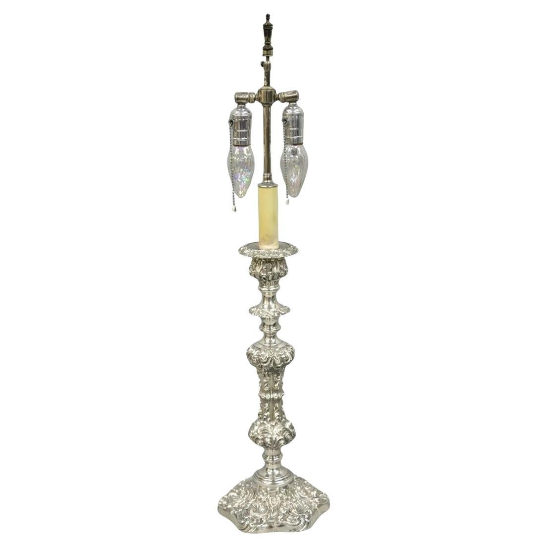 Antique English Victorian Scroll Repousse Silver Plated Candlestick Table Lamp en vente