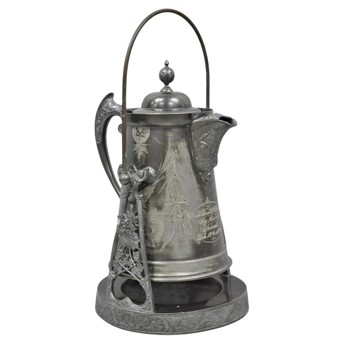 Antique English Victorian Tilting Coffee Pot on Stand with Engraving (cafetière à bascule sur pied avec gravure)