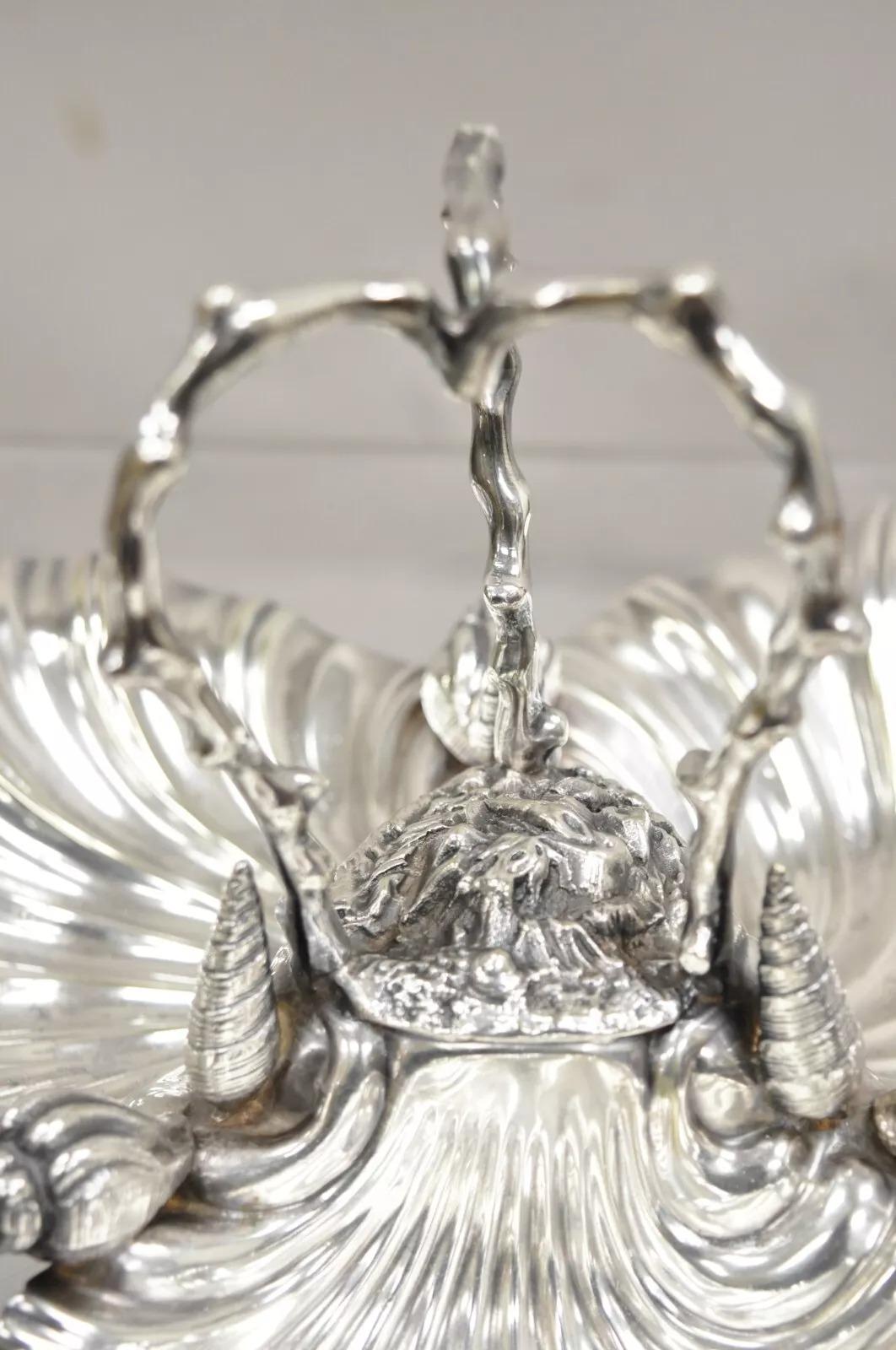 Vittoriano Antico piatto da caramelle nautico inglese vittoriano placcato in argento con tripla conchiglia di vongola in vendita