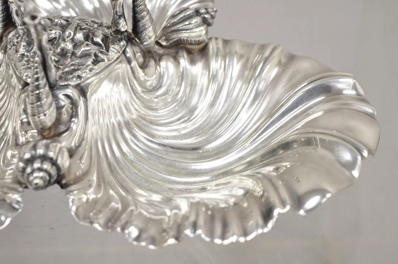 Placcato argento Antico piatto da caramelle nautico inglese vittoriano placcato in argento con tripla conchiglia di vongola in vendita