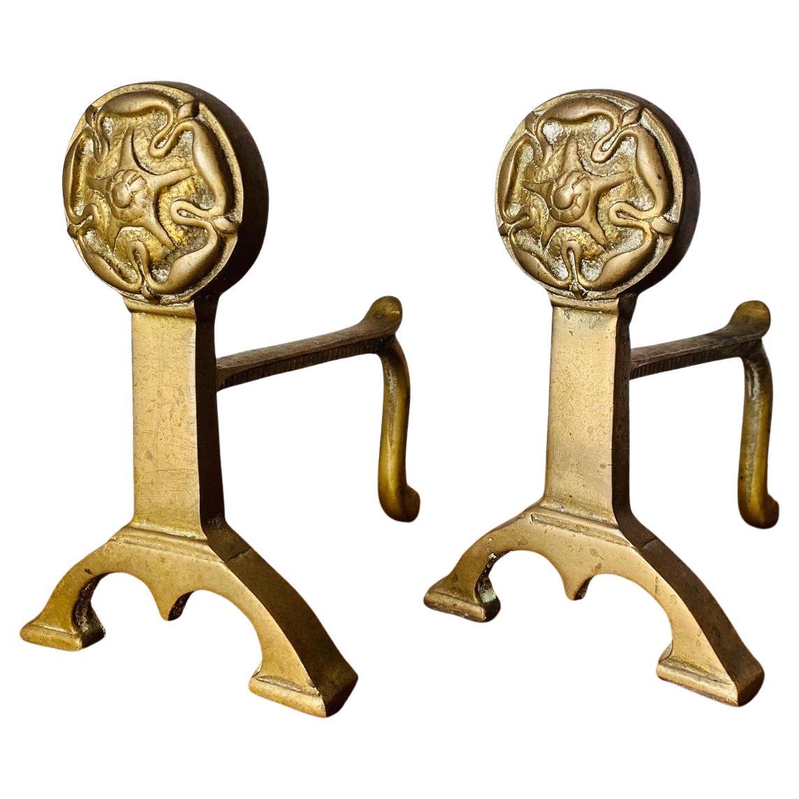 Antique English Victorian Solid Brass Flower Andirons (chenets à fleurs en laiton massif) en vente