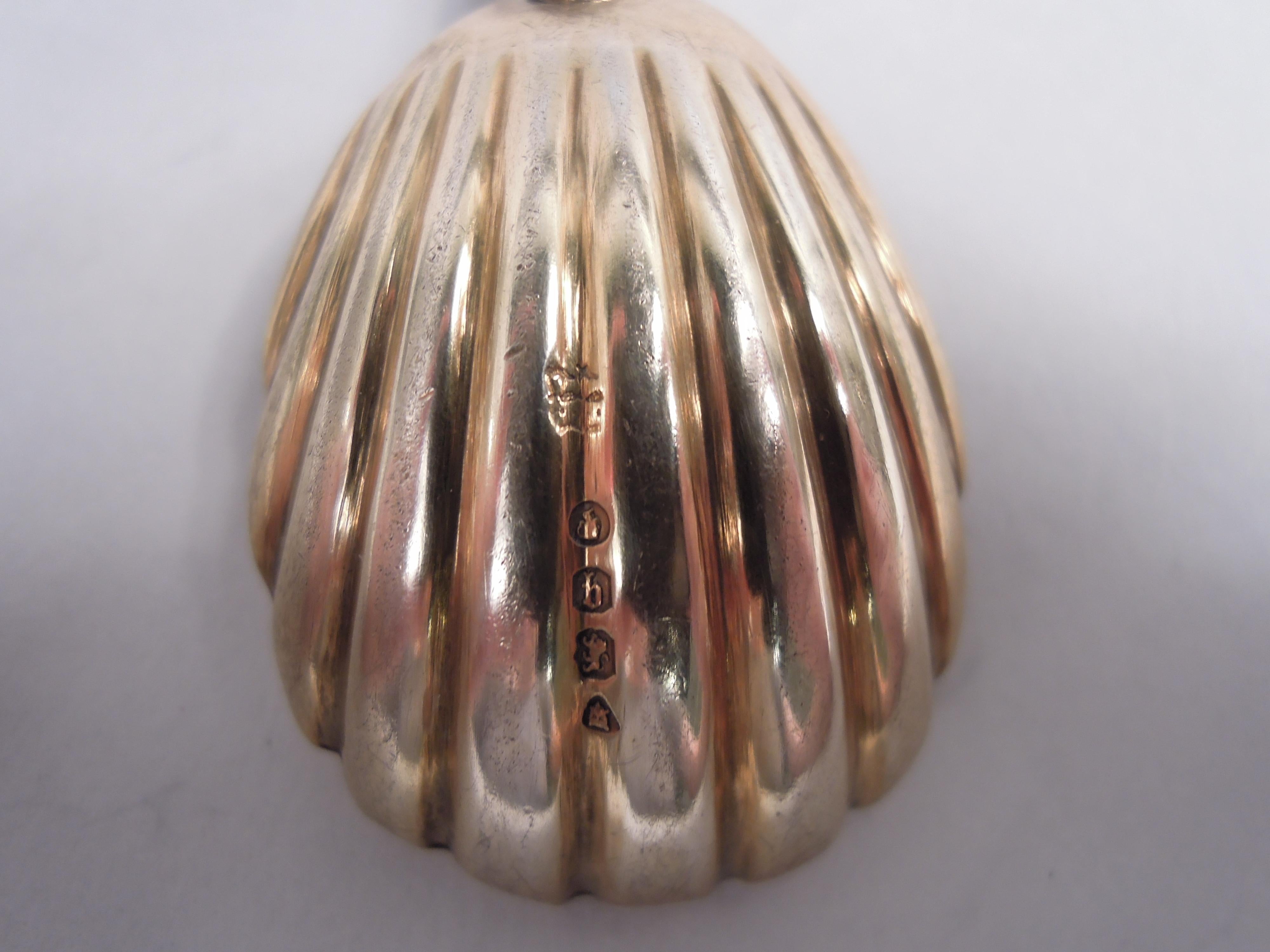 Cuillère à thé anglaise victorienne ancienne de chasse à cerfs en argent doré, 1871 Bon état - En vente à New York, NY