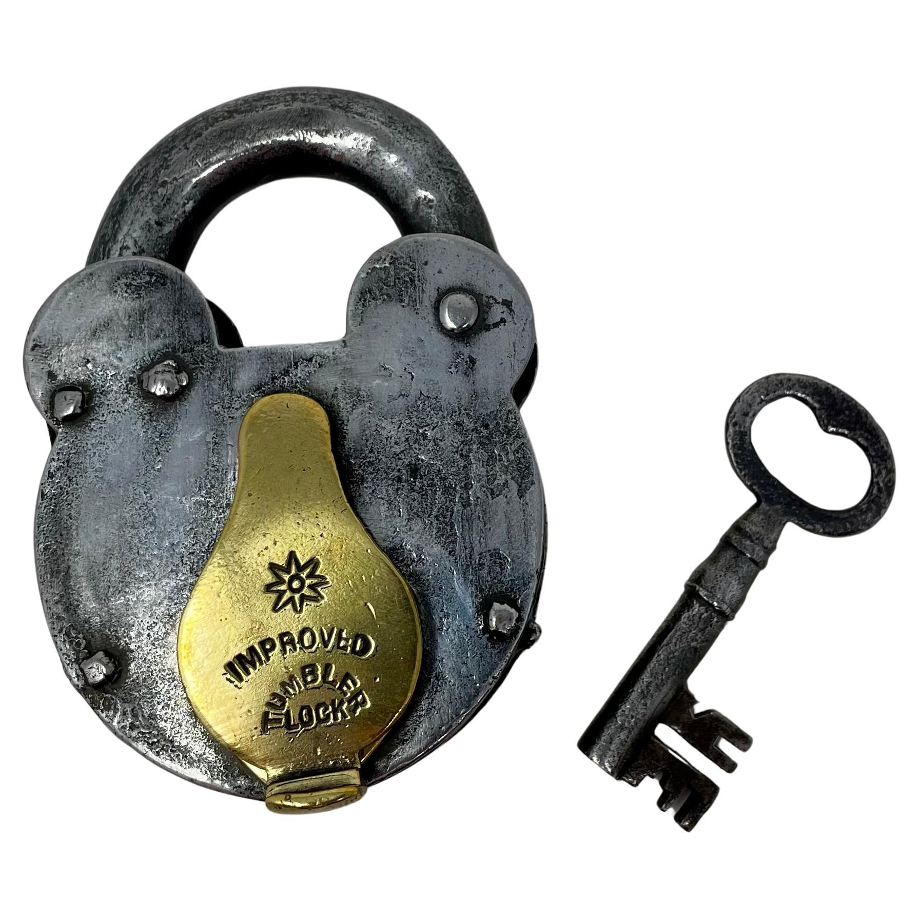 Antique English Victorian Steel and Brass Padlock with Key, Circa 1890's. In Good Condition For Sale In New Orleans, LA
