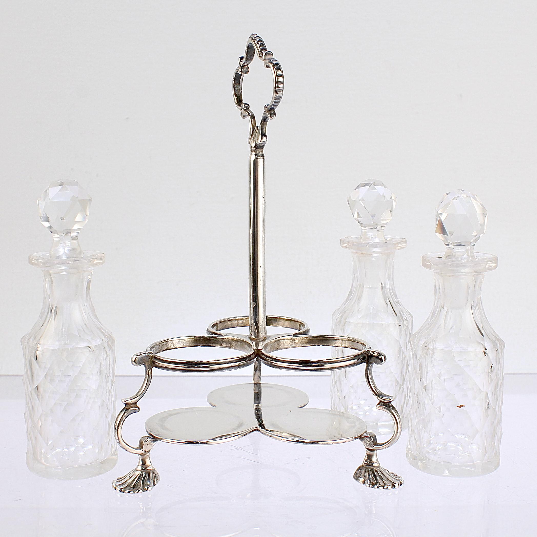 Antique English Victorian Sterling Silver & Glass Cruet Set by Richards & Brown In Good Condition For Sale In Philadelphia, PA