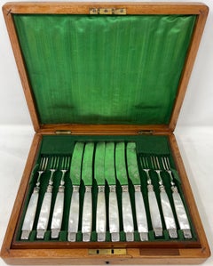 Antikes englisches viktorianisches Sterlingsilber-Perlmutt-Dessert-Set aus Perlmutt in Etui