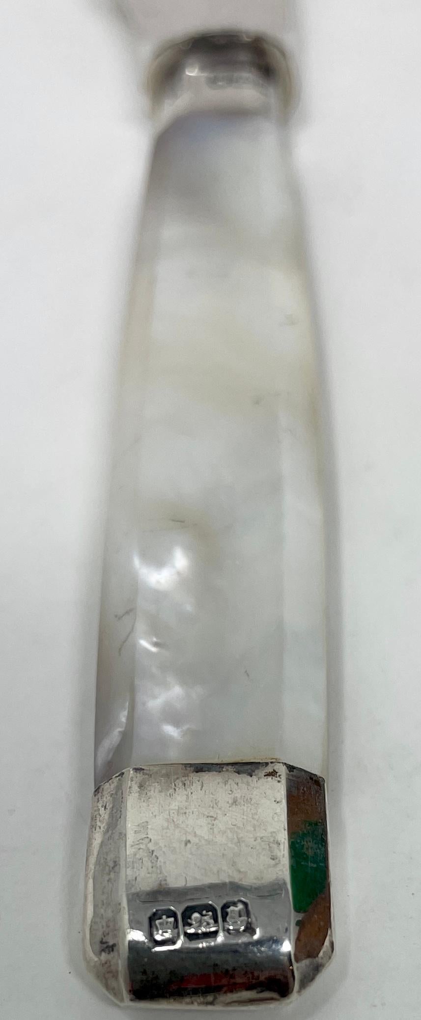 Antiguo juego de postre inglés victoriano de plata de ley nacarada en estuche Plata esterlina en venta