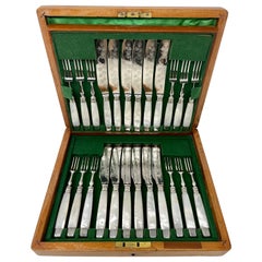 Service à dessert en argent sterling, nacre, anciennement anglais et victorien dans un coffret