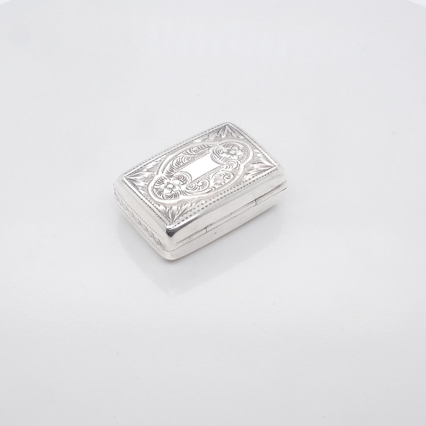 Antique English Victorian Sterling Silver Vinaigrette by Edward Smith, 1861 For Sale 6