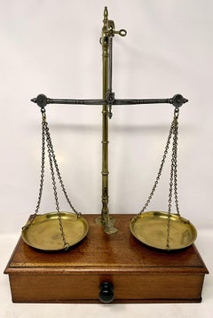Antique English Victorian "W & T Avery" Mahogany & Brass Scale, Circa 1870-1880.