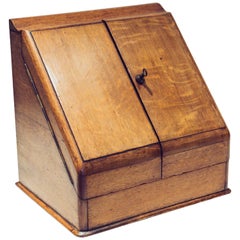 Antiker englischer Nussbaum-Schreibtisch-Organizer
