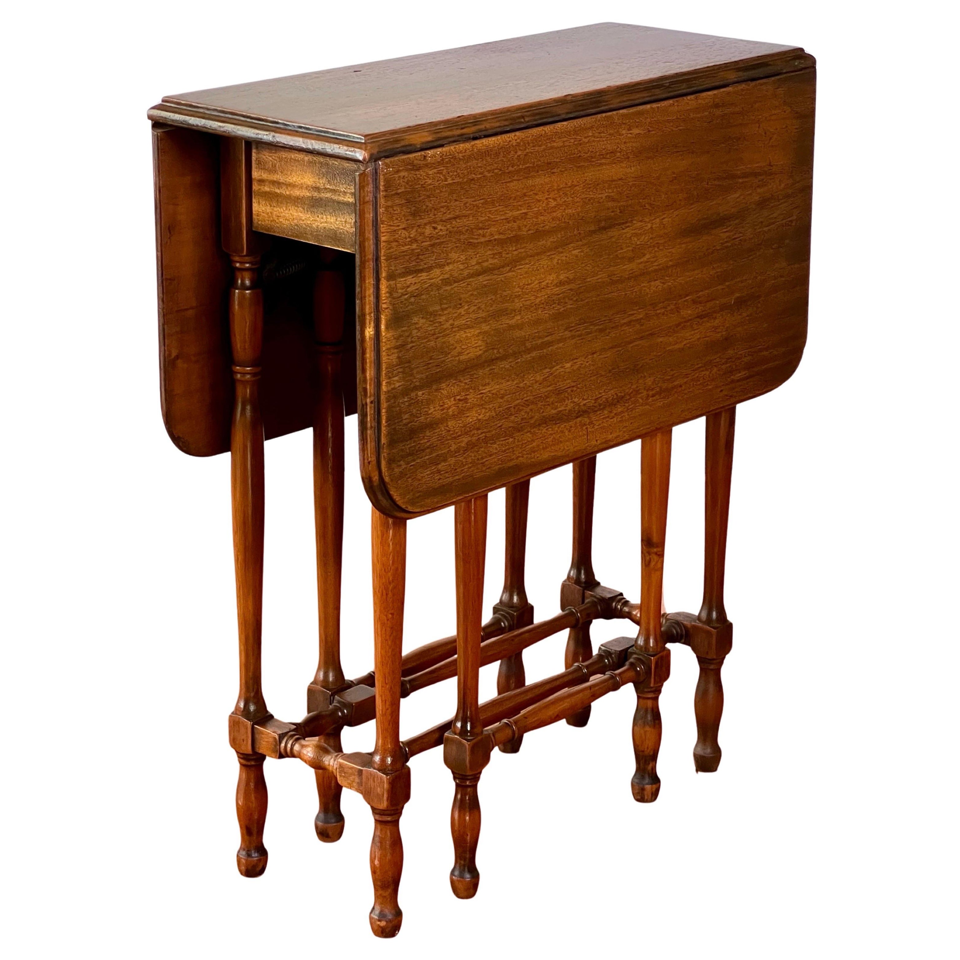 Antique English Walnut Gate Leg Occasional Table, Rectangular, 1920s For Sale