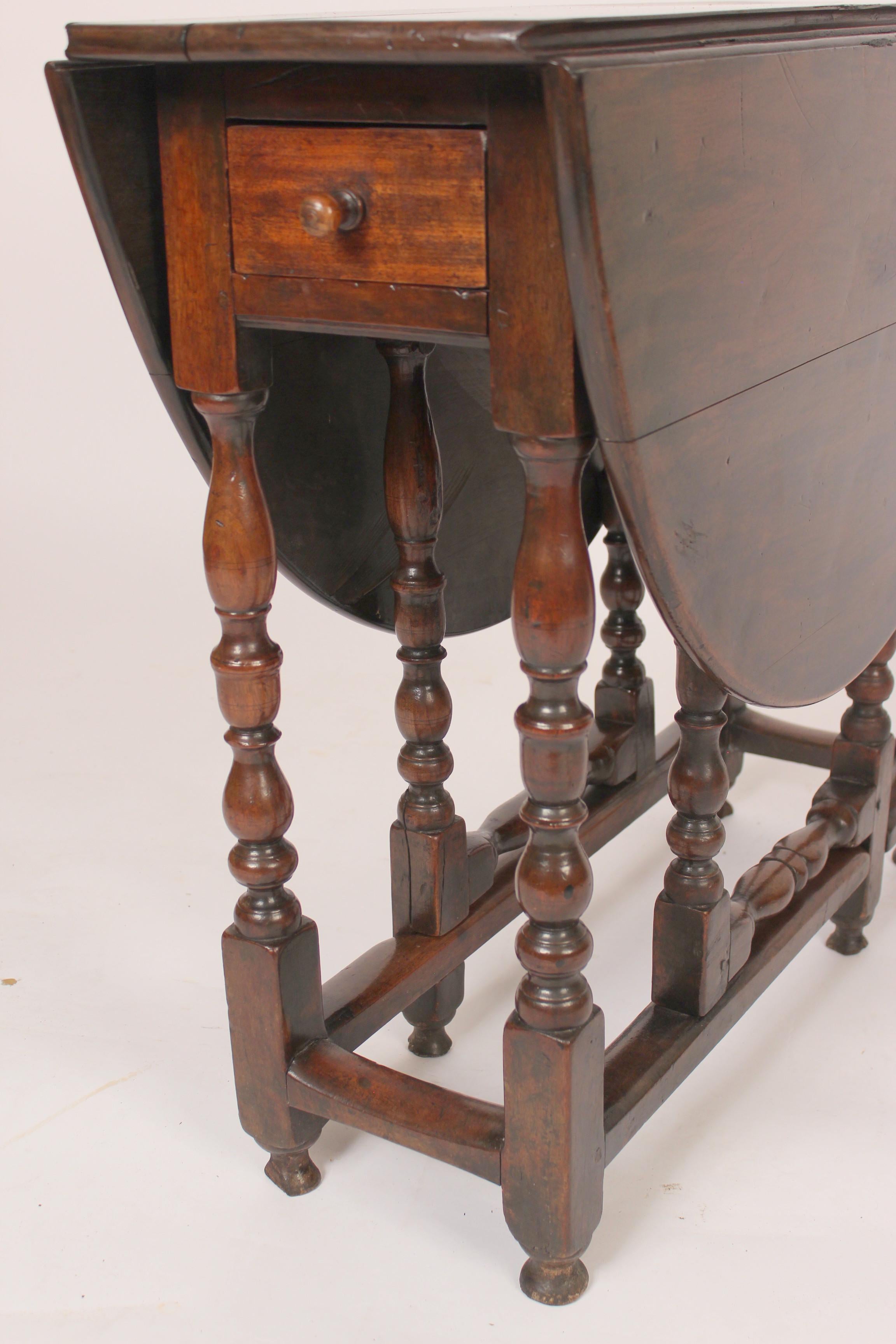 19th Century Antique English Walnut Gate Leg Table