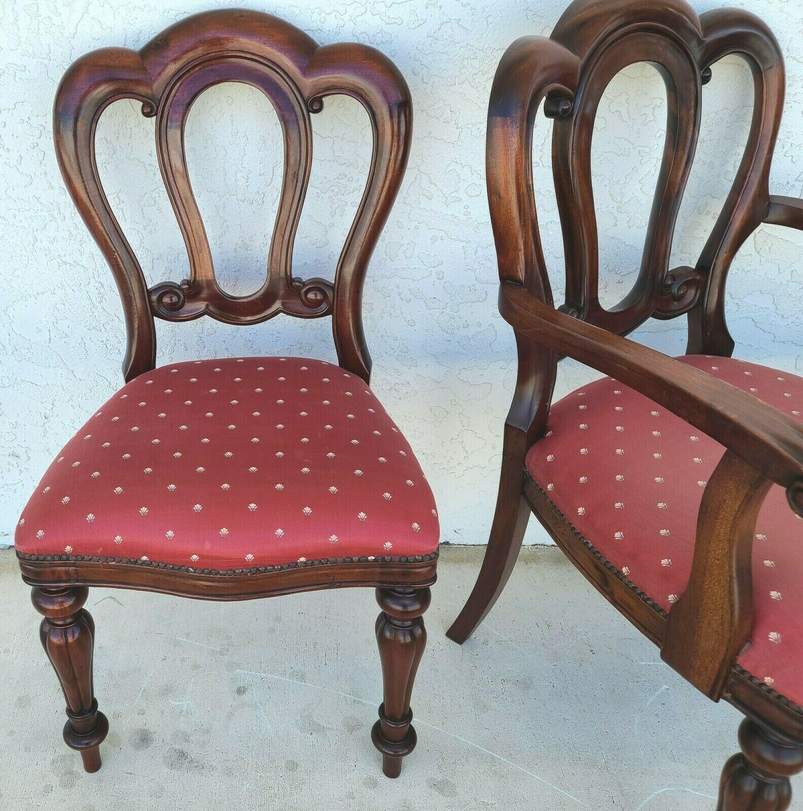 Mid-20th Century Antique English Walnut Petite Dining Chairs, Set of 4 For Sale