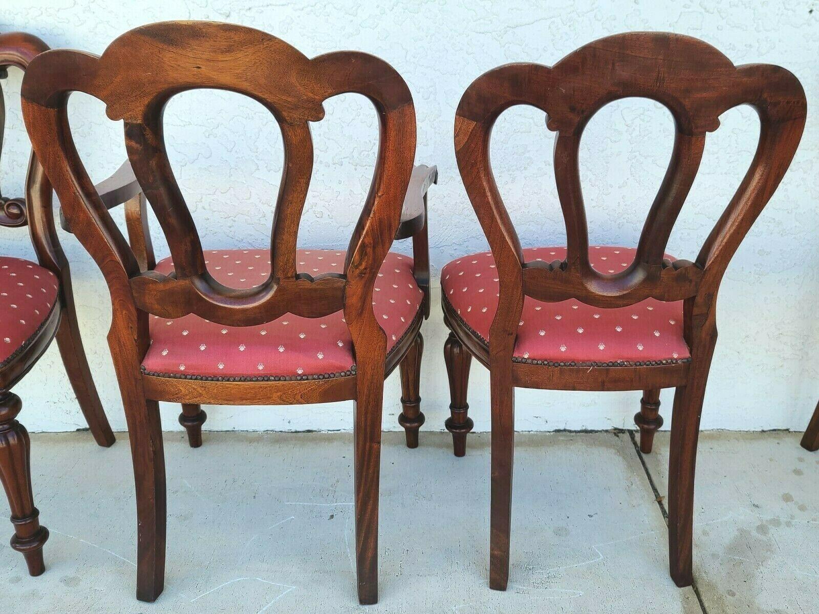 Ensemble de 4 chaises de salle à manger anciennes en noyer anglais en vente 4