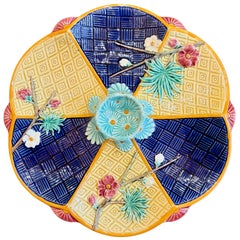 Antique English Wedgwood Majolica St. Louis Pattern Oyster Plate circa 1890-1910