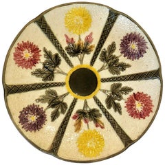 Antique English Wedgwood Oyster Plate Chrysanthemum Pattern, circa 1890