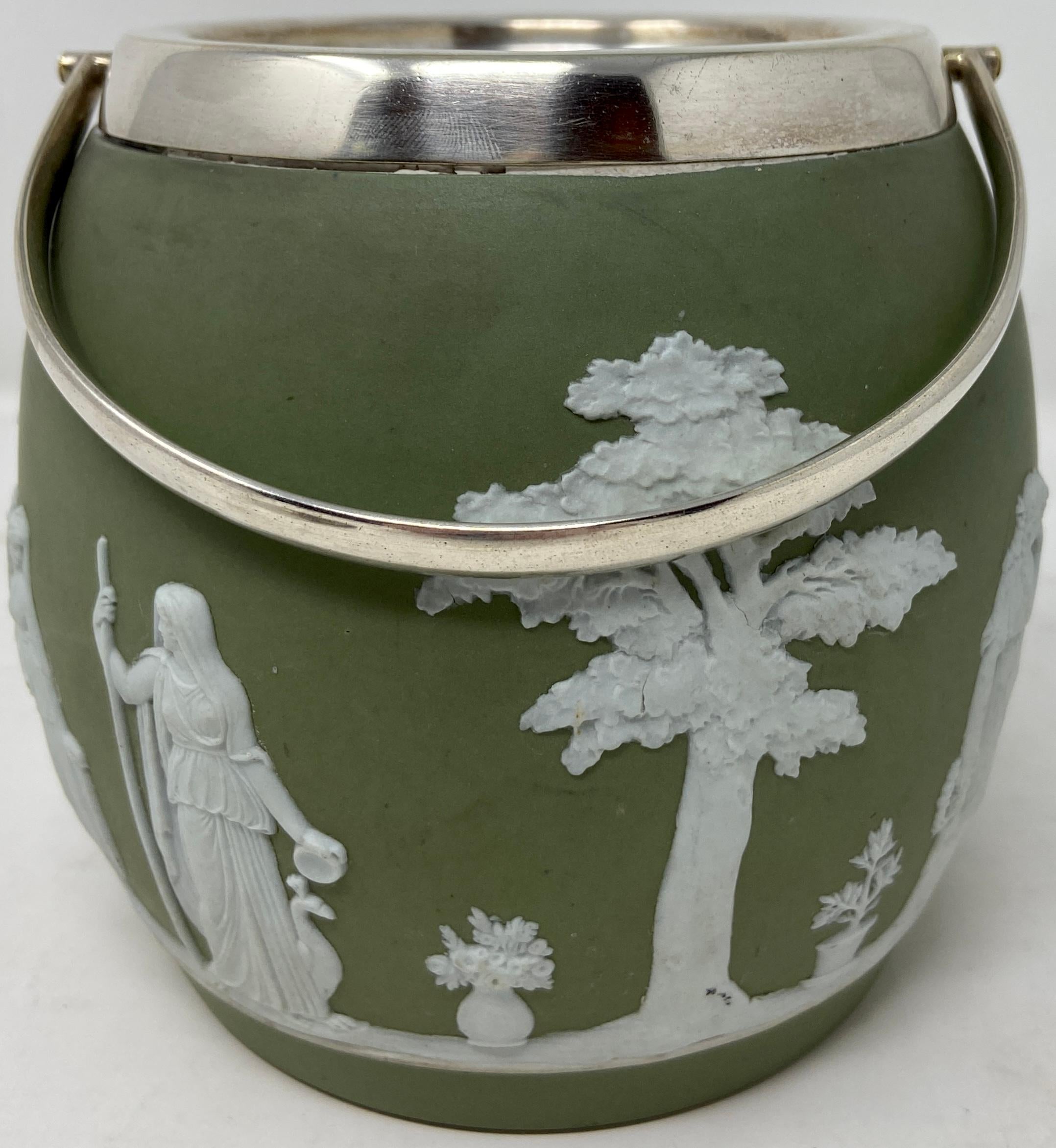 Antiguo barril de galletas de porcelana inglesa Wedgwood, Circa 1890-1910.