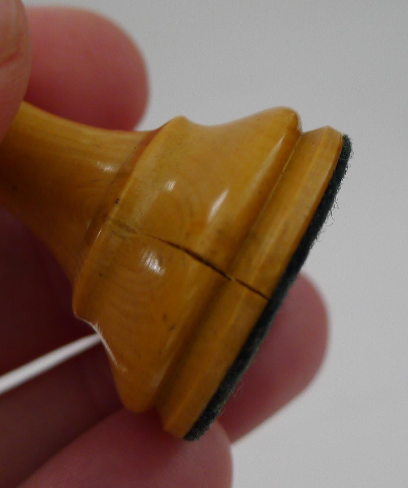 Antique English Weighted Boxwood Chess Set c.1920 For Sale 3
