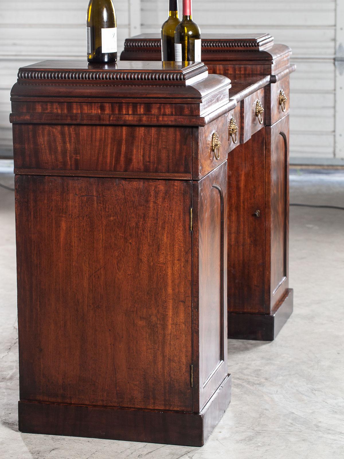 Antique English William IV Mahogany Sideboard Buffet Server Table, circa 1835 For Sale 14