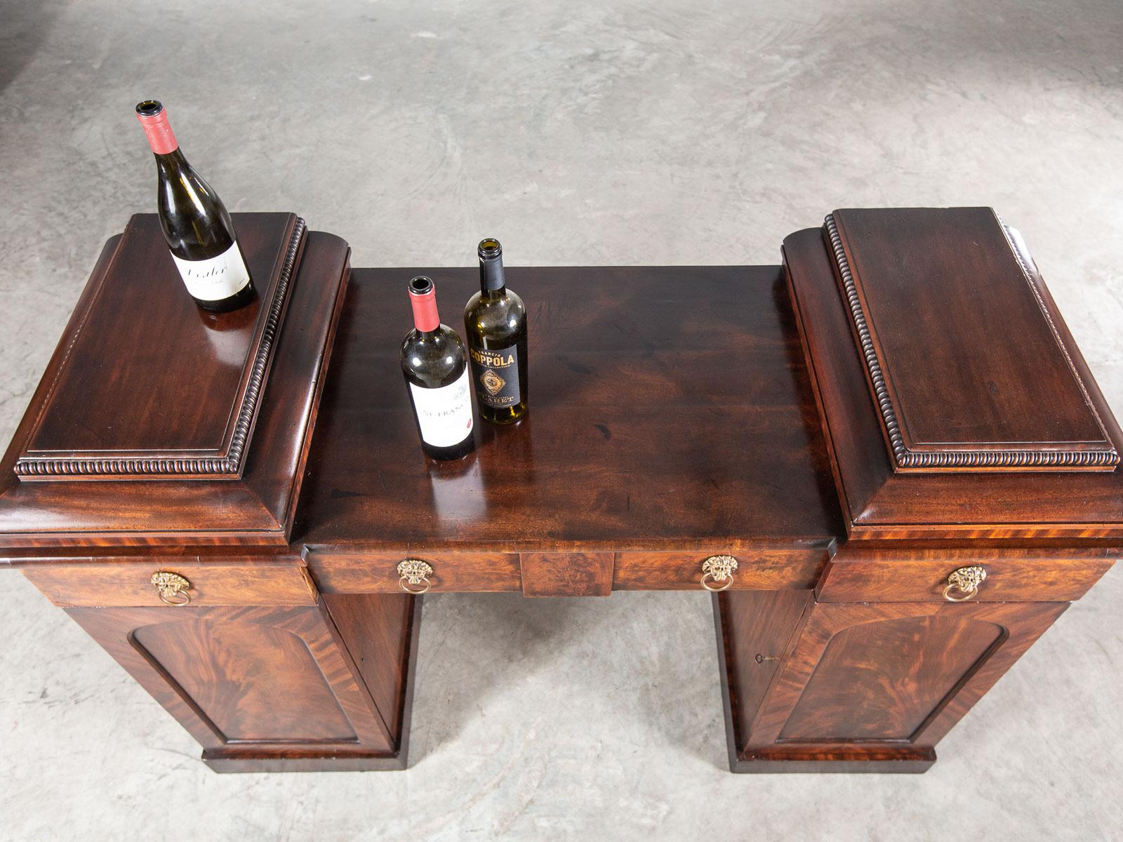 Antique English William IV Mahogany Sideboard Buffet Server Table, circa 1835 For Sale 1