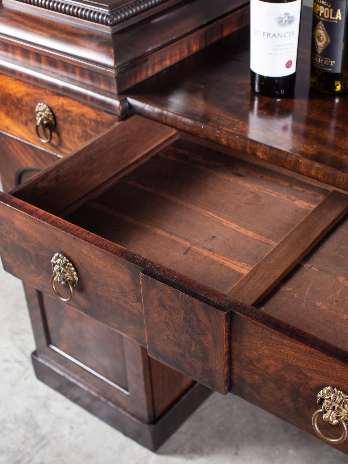 Antique English William IV Mahogany Sideboard Buffet Server Table, circa 1835 For Sale 4